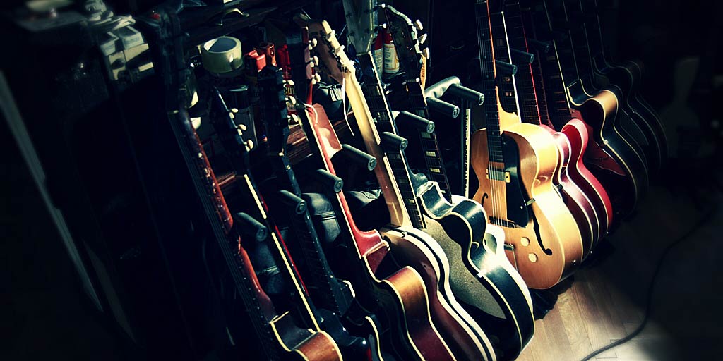 Dale´s secret cabinet of vintage guitars